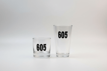 Load image into Gallery viewer, 605 Pint Glass | South Dakota Area Code Screen Printed Glass