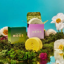 Load image into Gallery viewer, Kalastyle Soap Co. Hallo Iceland Moss Soap Bar