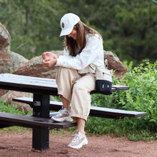 Load image into Gallery viewer, Sherpani Sadie Bag