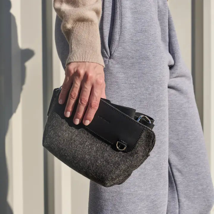 Graf Lantz Handbags & Wallets Bedford Merino Wool Belt Bag - Charcoal / Black