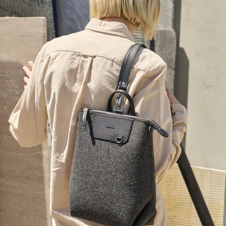 Graf Lantz Handbags &amp; Wallets Bedford Merino Wool Midi Backpack - Charcoal / Black