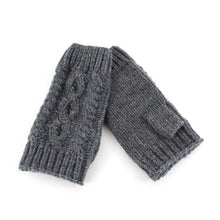 Load image into Gallery viewer, Pretty Persuasions Charcoal Cable Knit Gloves
