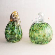 Load image into Gallery viewer, Boise Art Glass Cascade Glass Pumpkins
