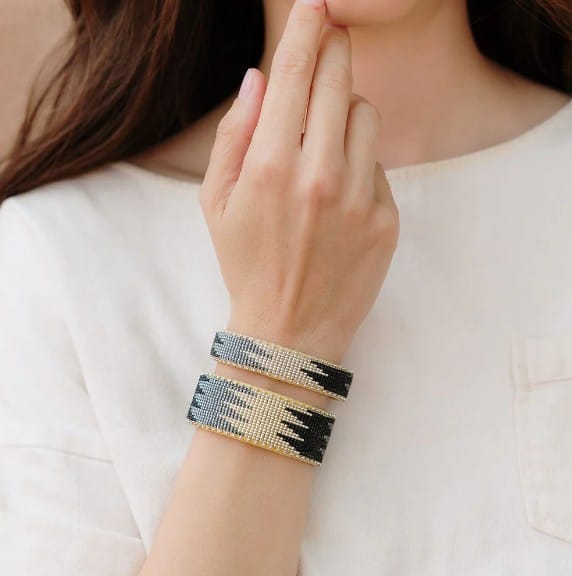 Etkie Jewelry Coco Silver Beaded Glass Cuff -Small