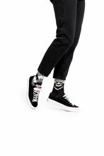 Load image into Gallery viewer, Many Mornings Socks Everyday Unisex Sock Black Cat
