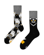 Load image into Gallery viewer, Many Mornings Socks Everyday Unisex Sock Black Cat

