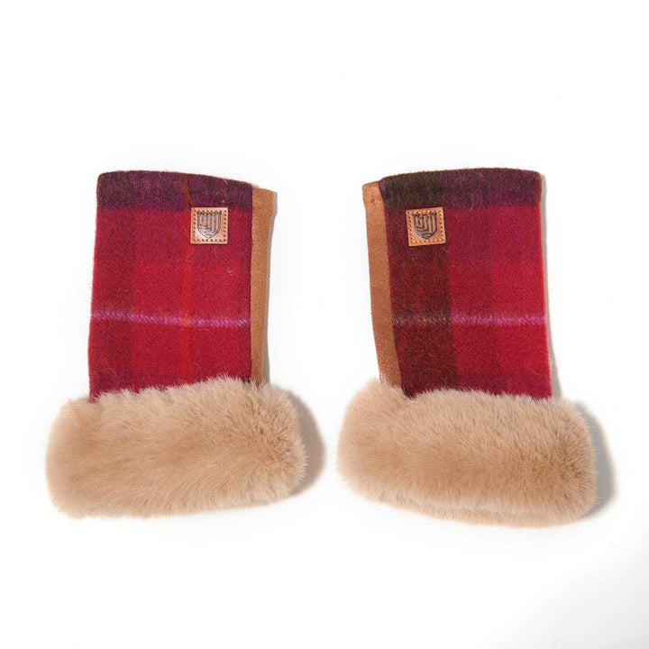 Islander UK Lambswool Mittens Islander UK Lambswool Mittens – Fuchsia Tartan