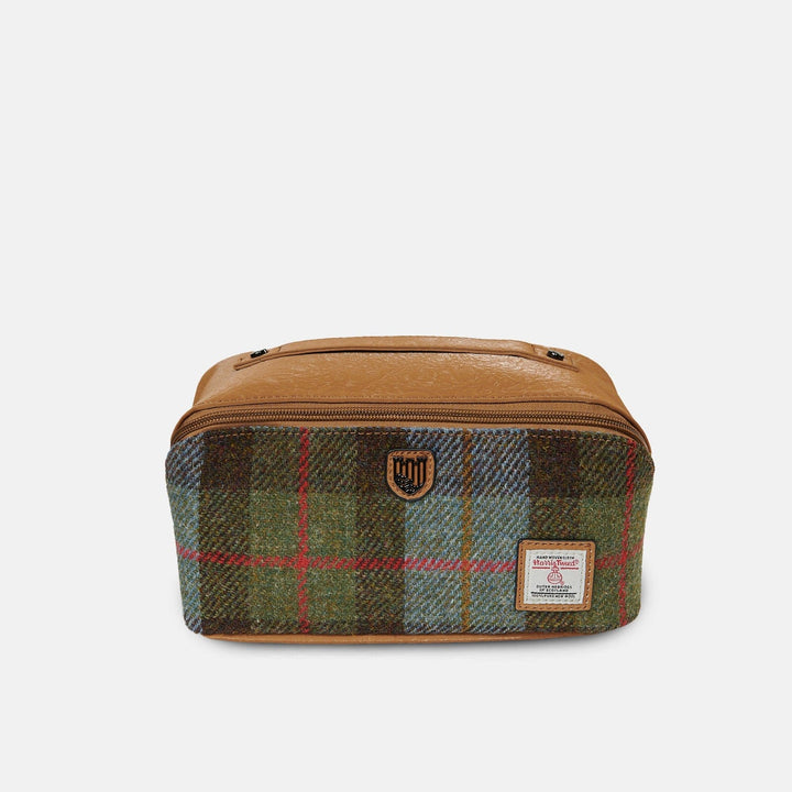 Islander UK Toiletry Bag Islander UK Toiletry Bag – Chestnut Blue Tartan