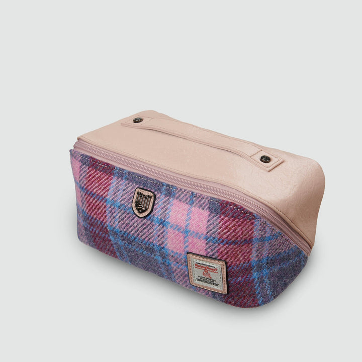Islander UK Toiletry Bag Islander UK Toiletry Bag – Pink/Blue Tartan
