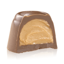 Load image into Gallery viewer, Raven&#39;s Nest Milk Chocolate &amp; Peanut Butter St. Patrick&#39;s Candy
