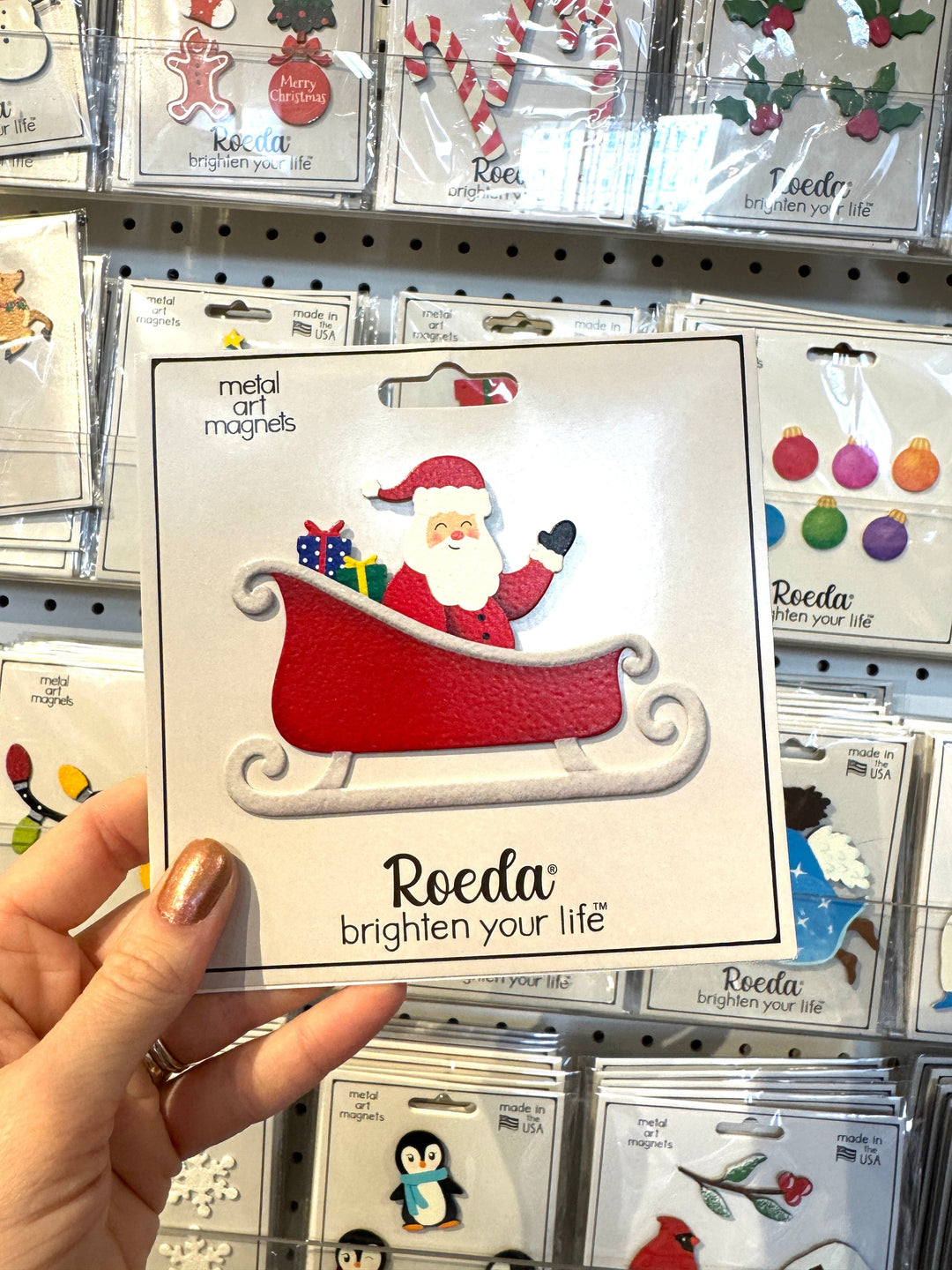 Roeda Studio Magnet Santa in Sleigh Magnet