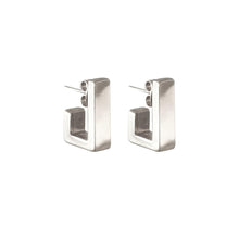 Load image into Gallery viewer, CXC Silver Small Silver L Earring
