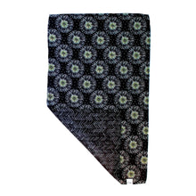 Load image into Gallery viewer, Ellembee Gift Two Sided Towels Black &amp; White Allium
