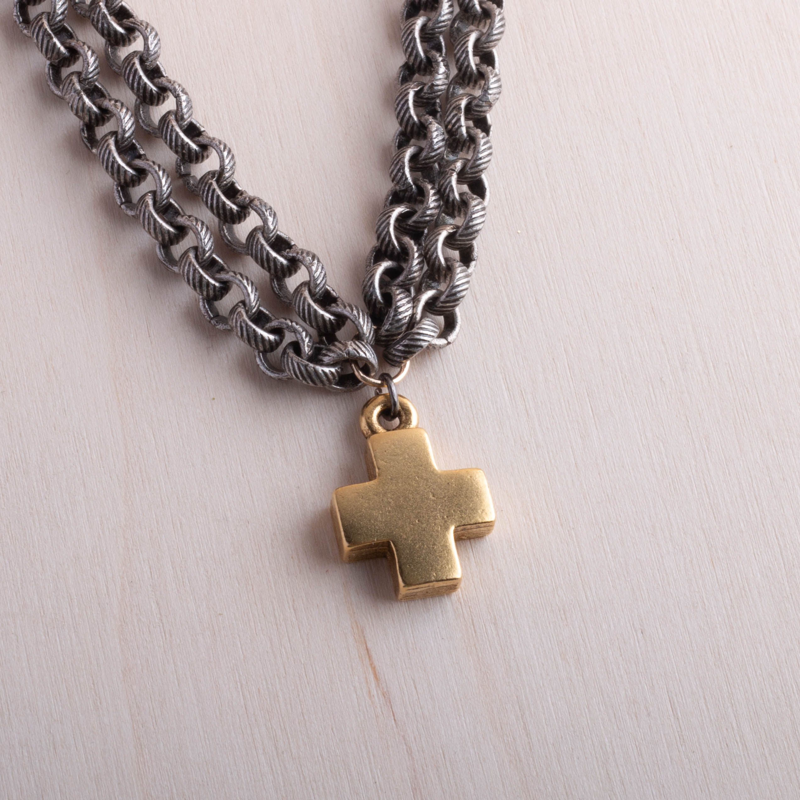 Double chain cross necklace Clearance