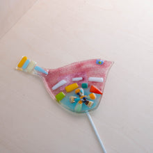 Load image into Gallery viewer, 8 Petals Design Fused Glass Garden Stake
