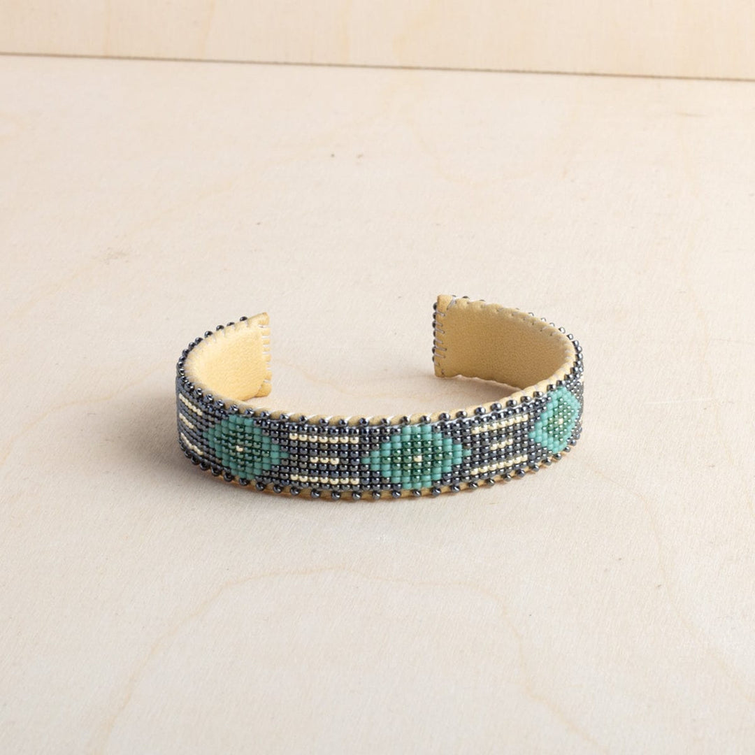 Etkie Jewelry Kelly Green Beaded Glass Cuff - Small