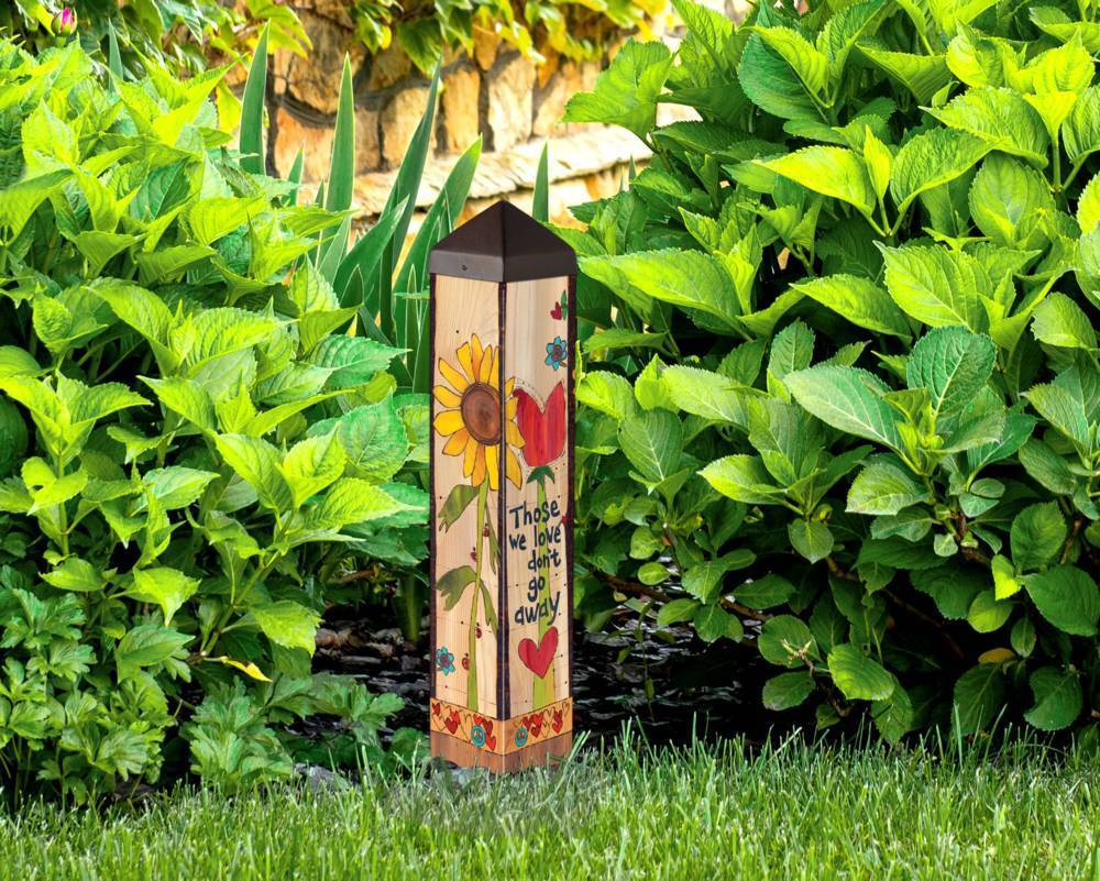 Studio M Proudly Handmade in Missouri, USA With Us Everyday - 20" Art Pole